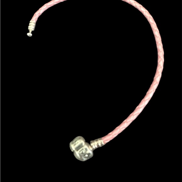 Pandora Pink Leather Bracelet with Silver Clasp - Picture 4 of 4